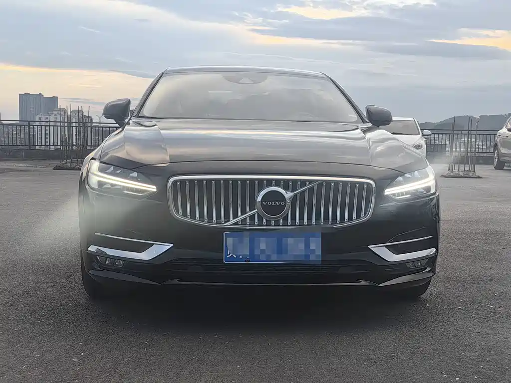 Volvo S90 2020