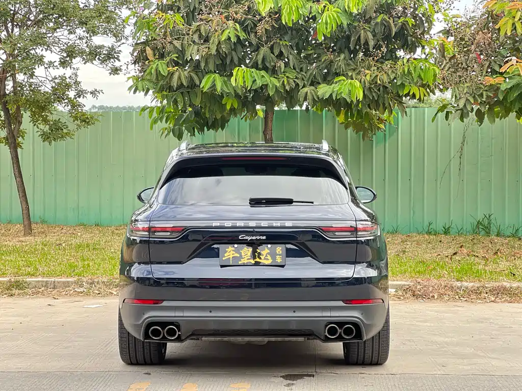 Porsche Cayenne 2022