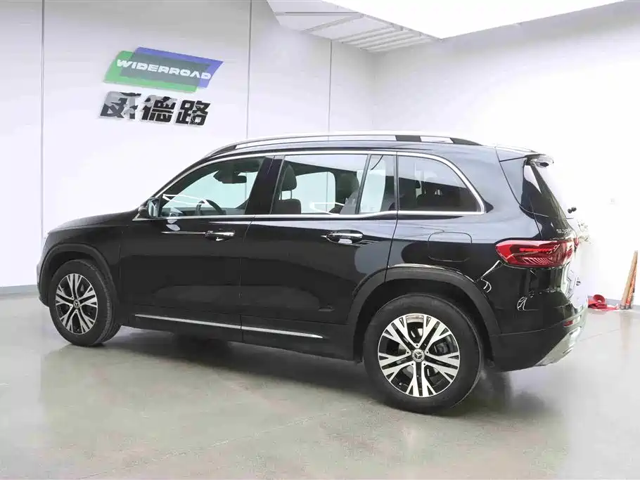 Mercedes-Benz GLB 2025