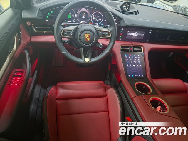 Porsche Taycan 2025