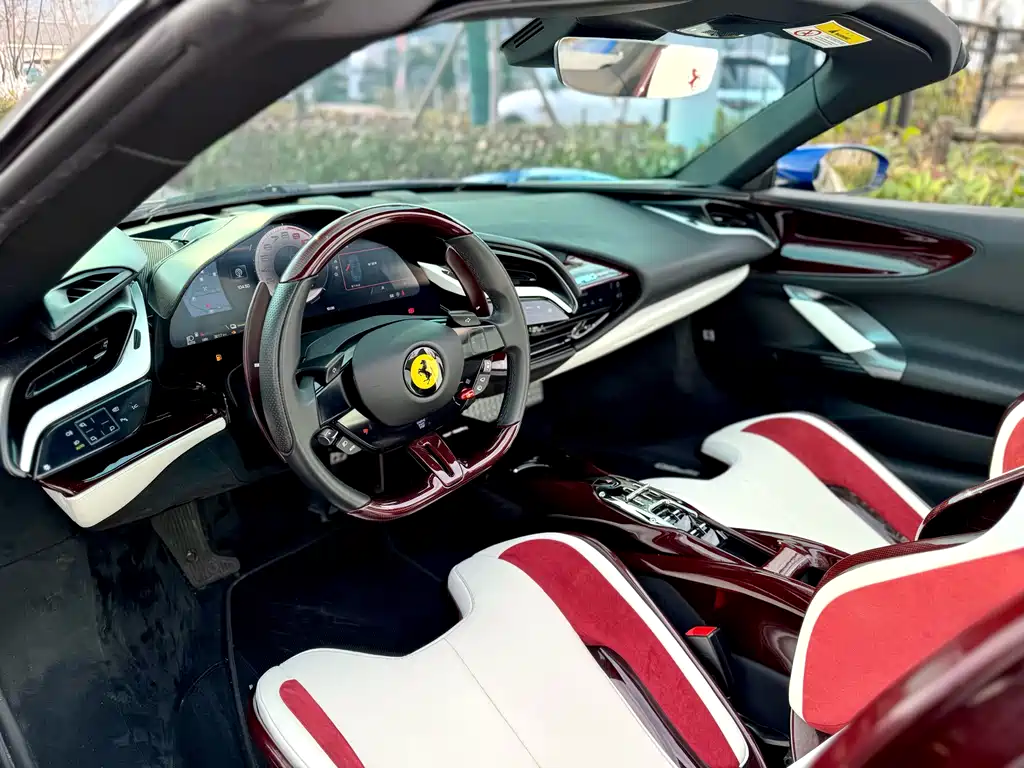 Ferrari SF90 2023