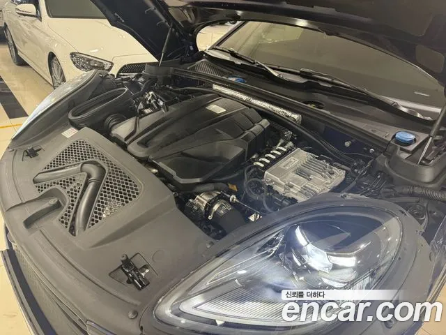 Porsche Macan 2022