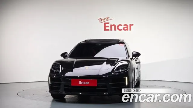 Porsche Panamera 2024