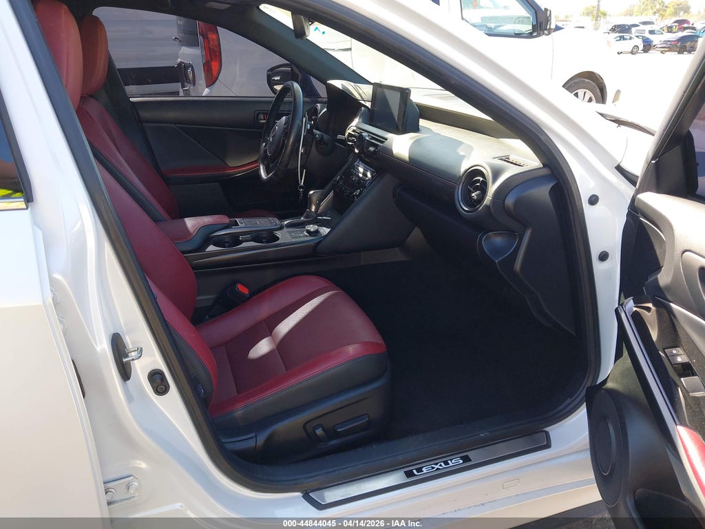 Lexus IS 300 2023