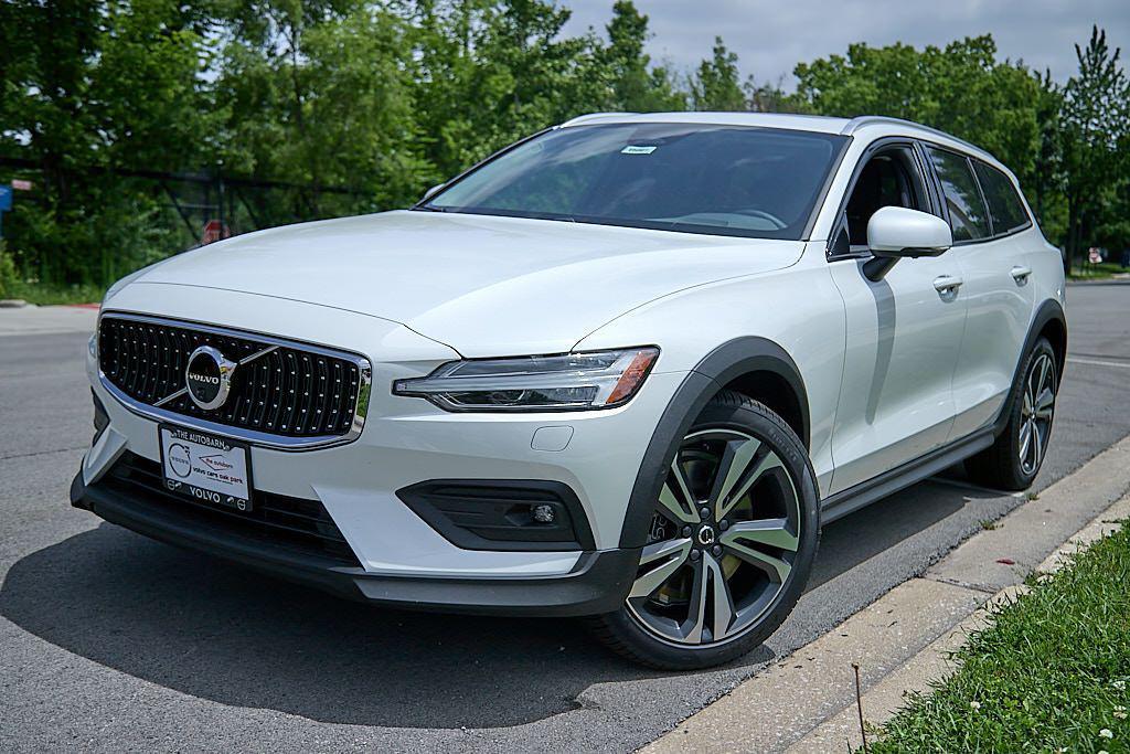 Volvo V60 Cross Country 2026