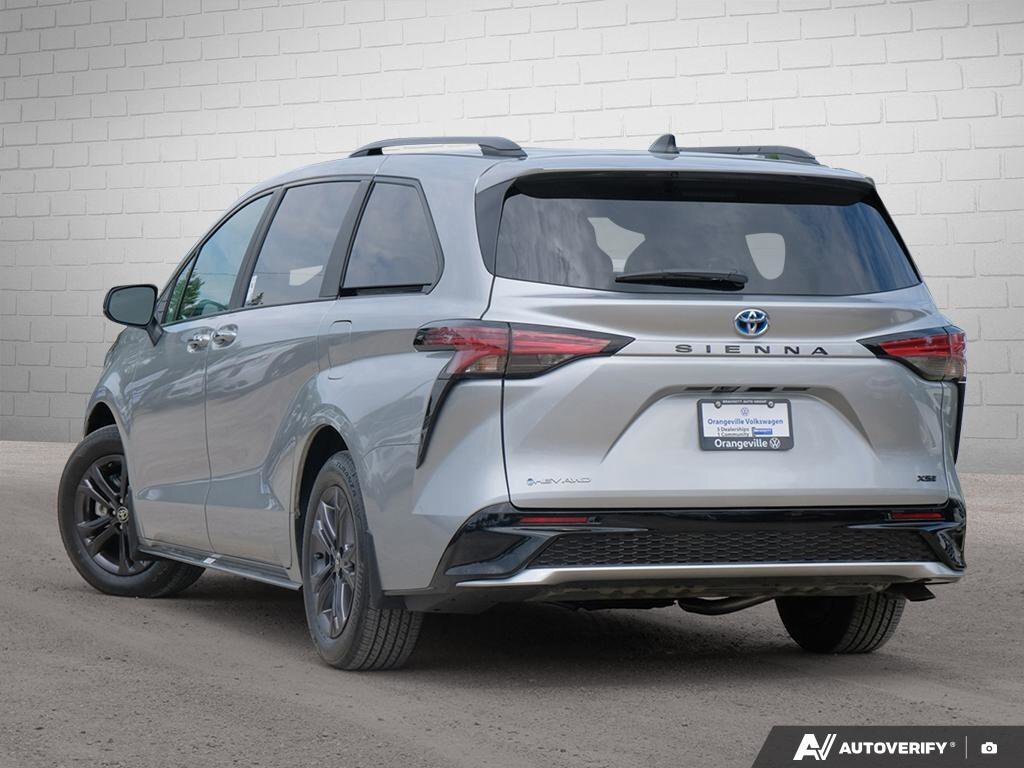 Toyota Sienna 2025