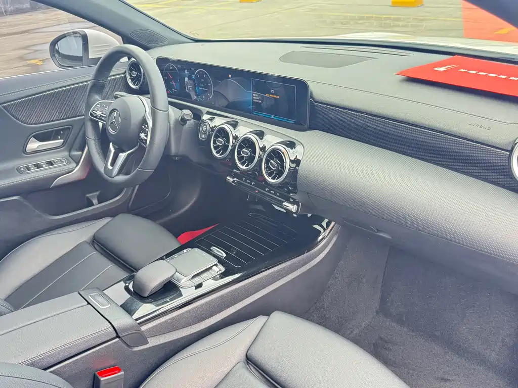 Mercedes-Benz A-Класс 2021