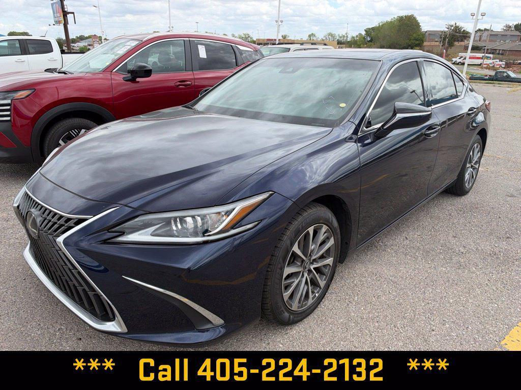 Lexus ES 2023