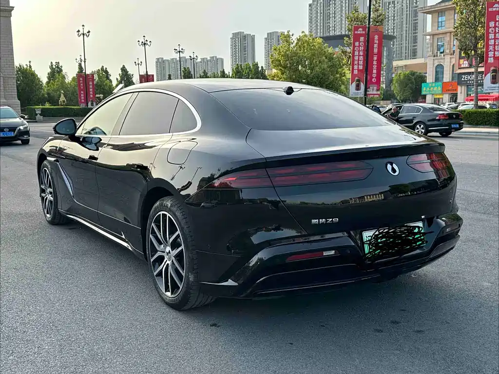 Denza Z9 2025