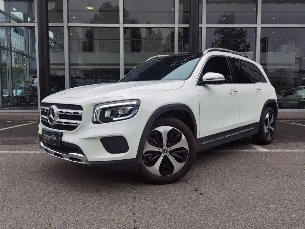 Mercedes-Benz GLB 2023