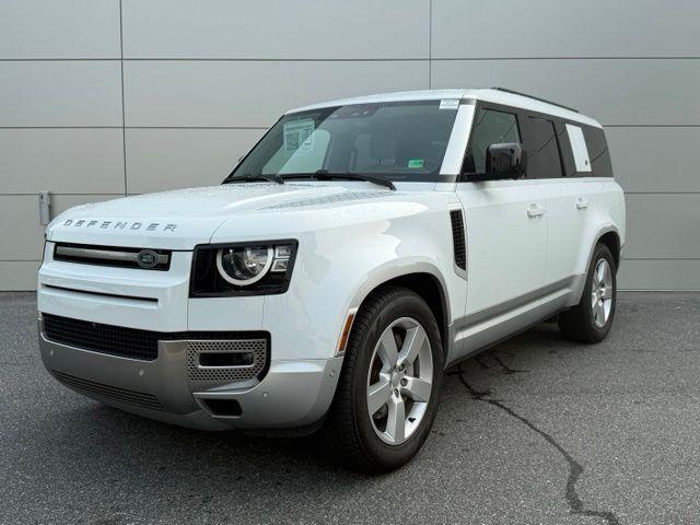 Land Rover Defender 2023