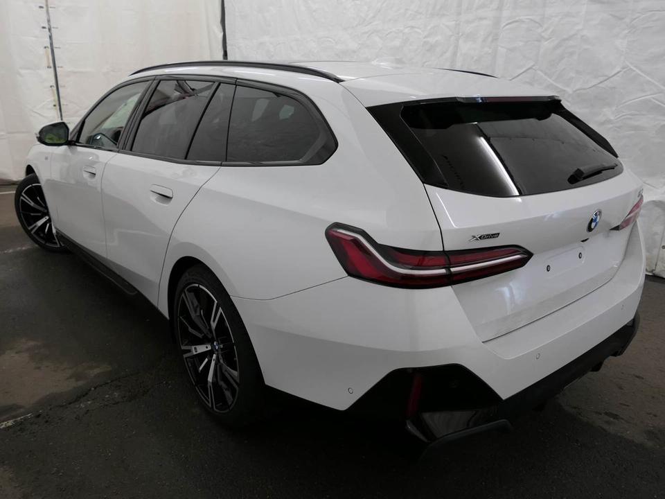 BMW 540 2025