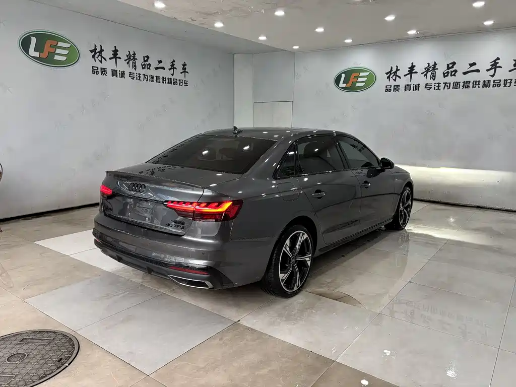 Audi A4 2025