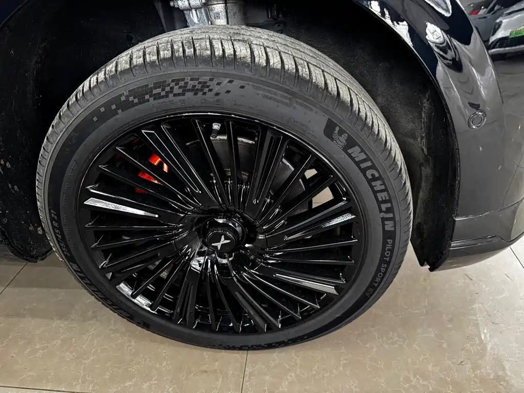 Xpeng G9 2025