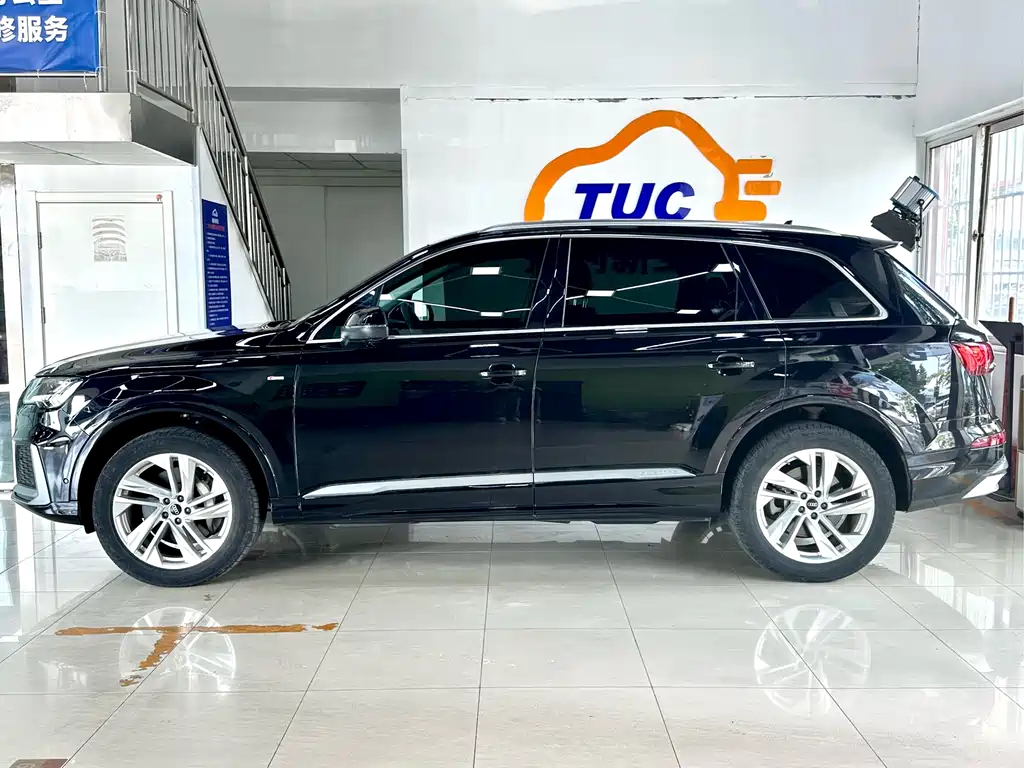 Audi Q7 2021