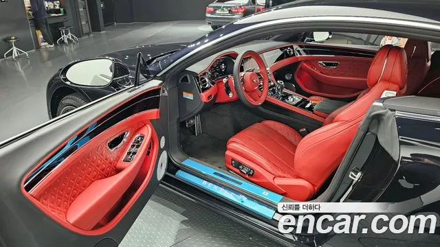 Bentley Continental 2021