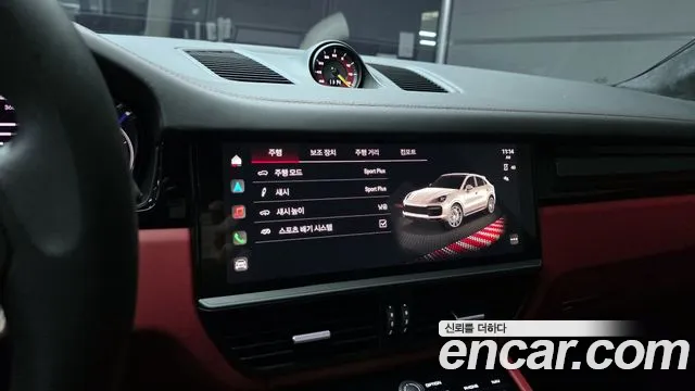 Porsche Cayenne 2022