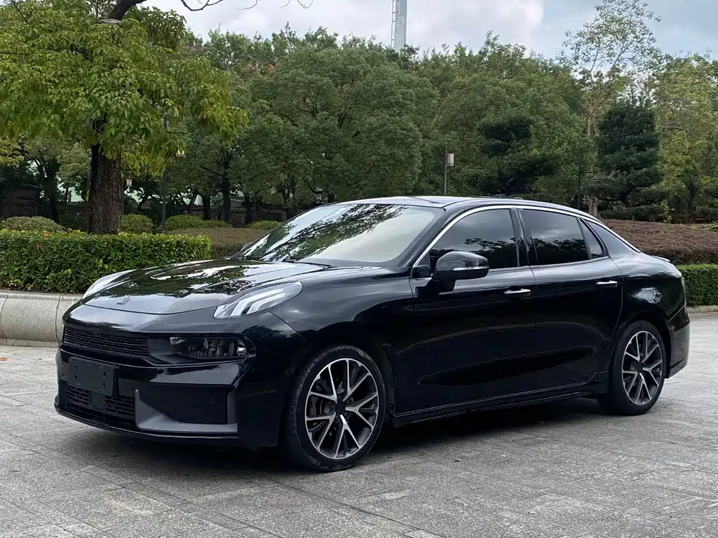 Lynk & Co 03 2020