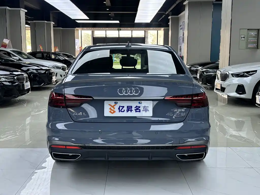 Audi A4 2022