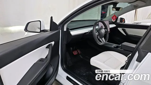 Tesla Model Y 2021