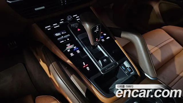 Porsche Cayenne 2022