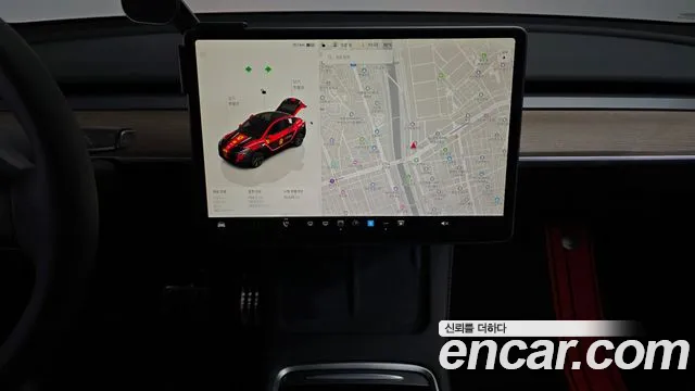 Tesla Model Y 2024