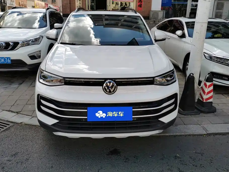 Volkswagen Tharu 2025