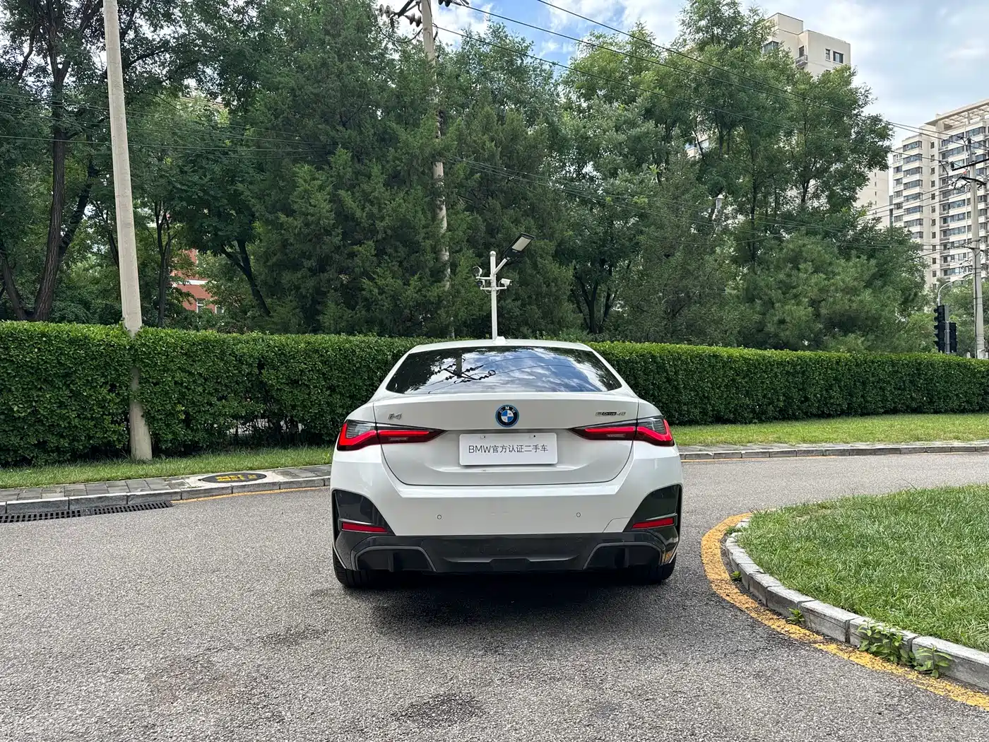 BMW i4 2025