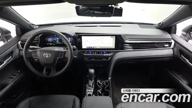 Toyota Camry 2025