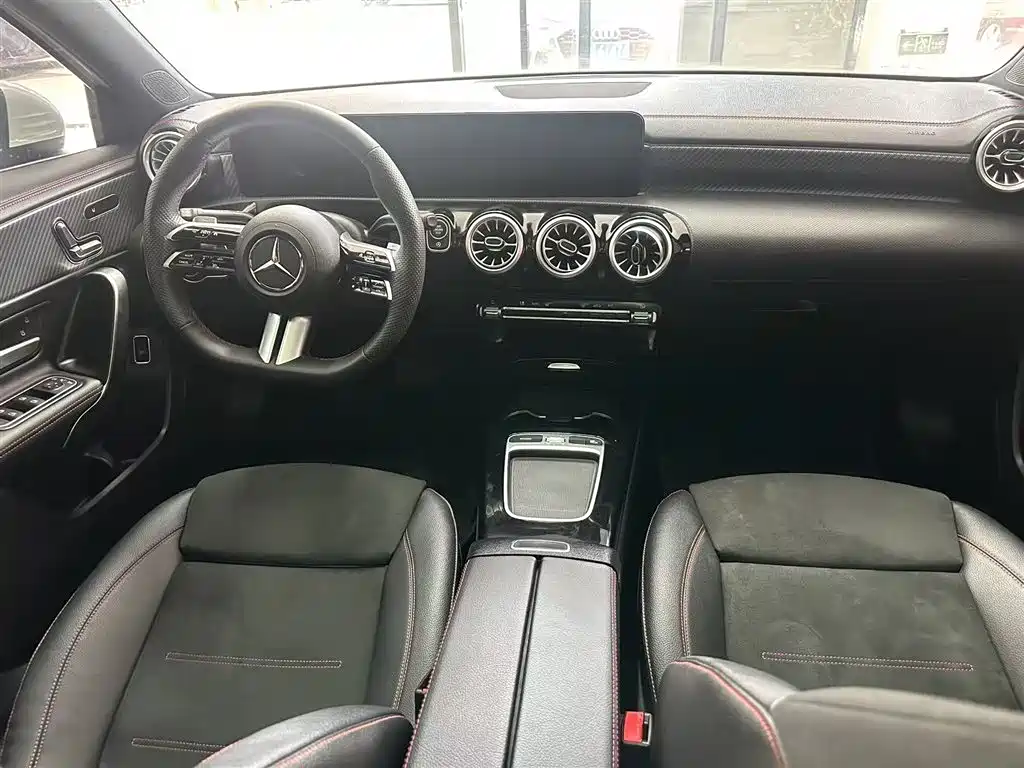 Mercedes-Benz A-Класс 2025
