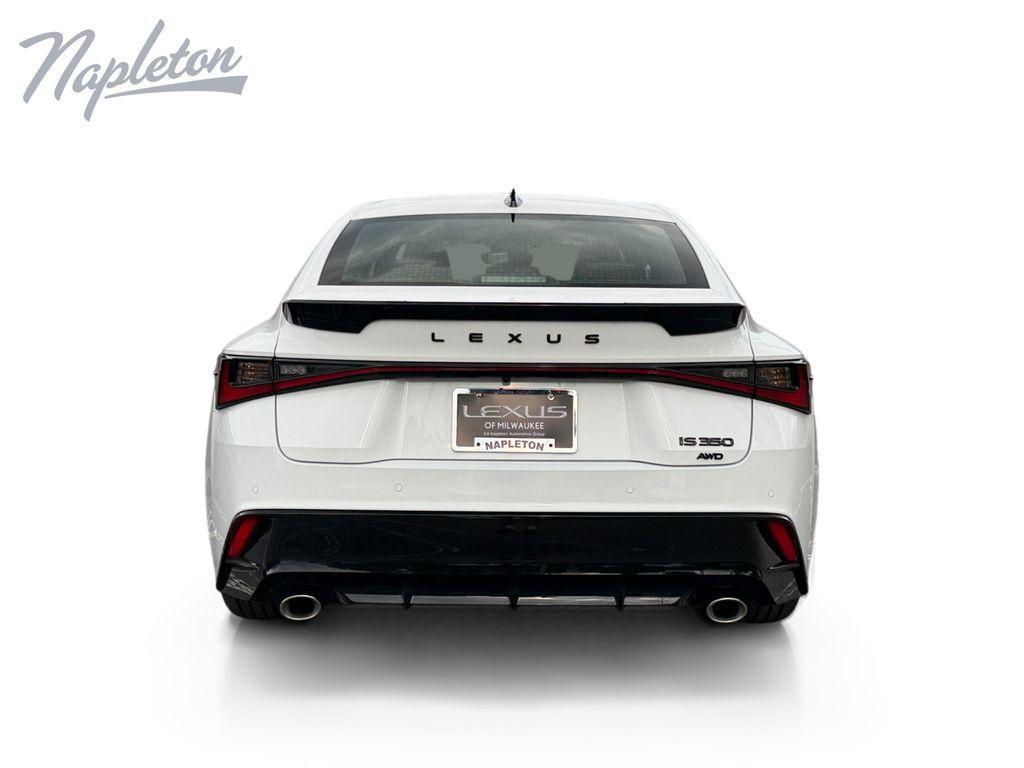 Lexus IS 2026