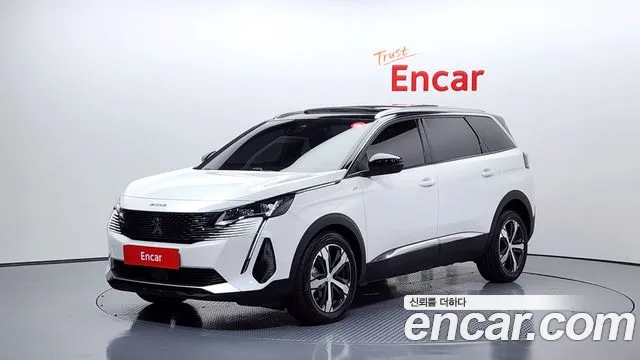 Peugeot 5008 2021