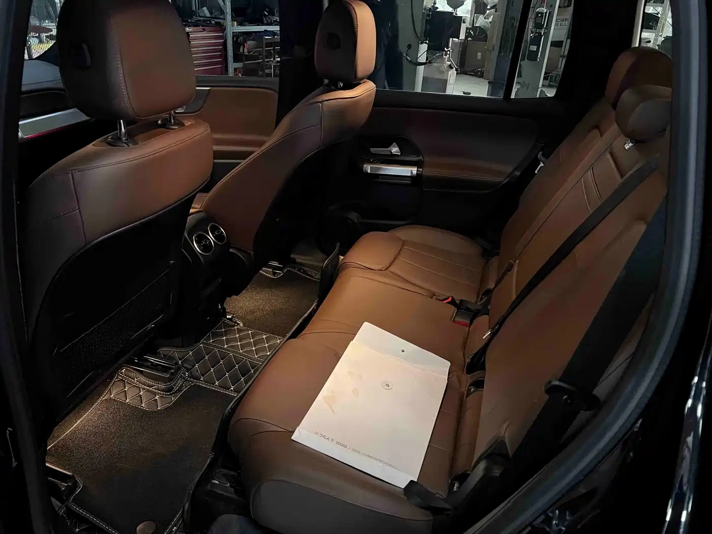 Mercedes-Benz GLB 2023