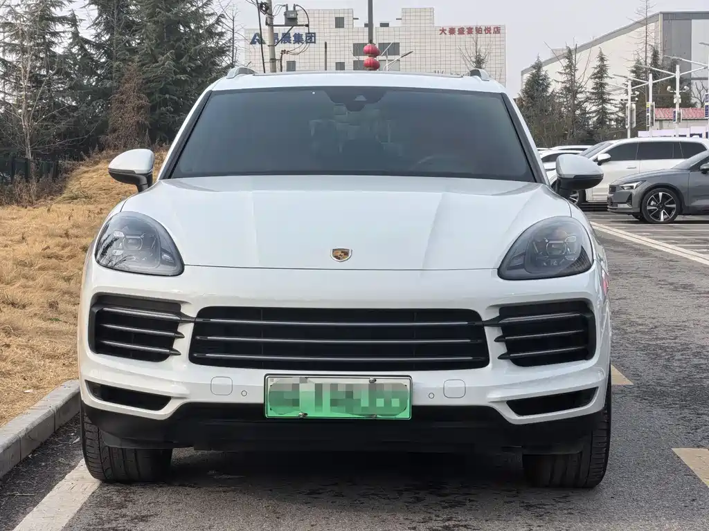 Porsche Cayenne 2021