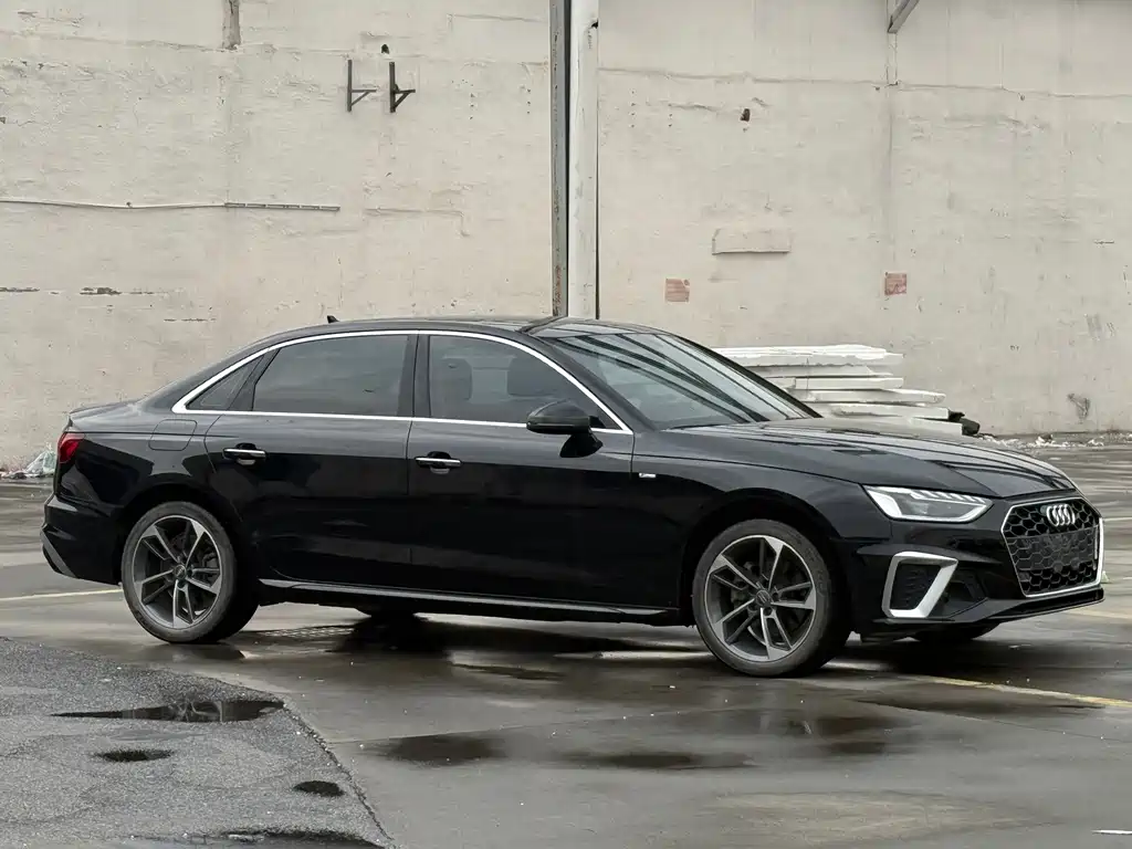 Audi A4 2021