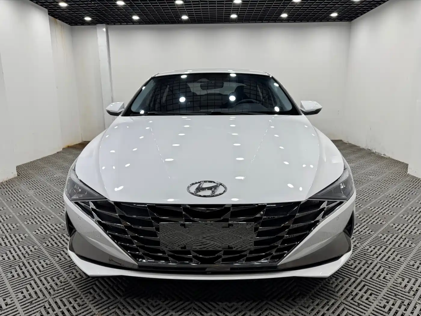 Hyundai Elantra 2022