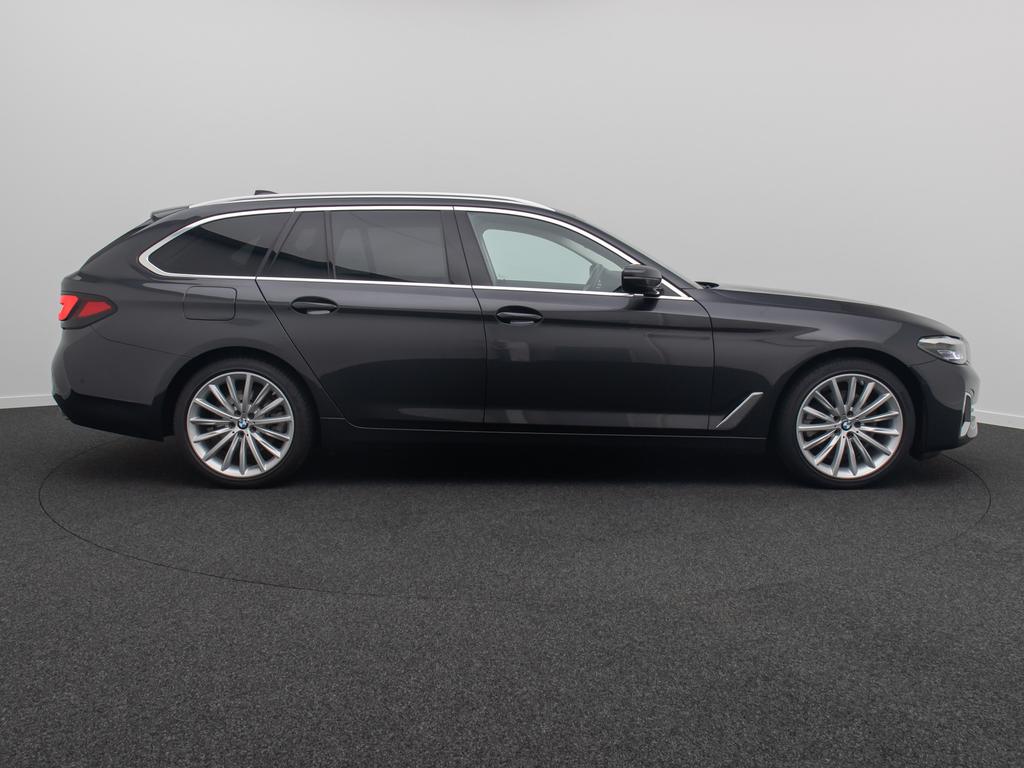 BMW 520 2023