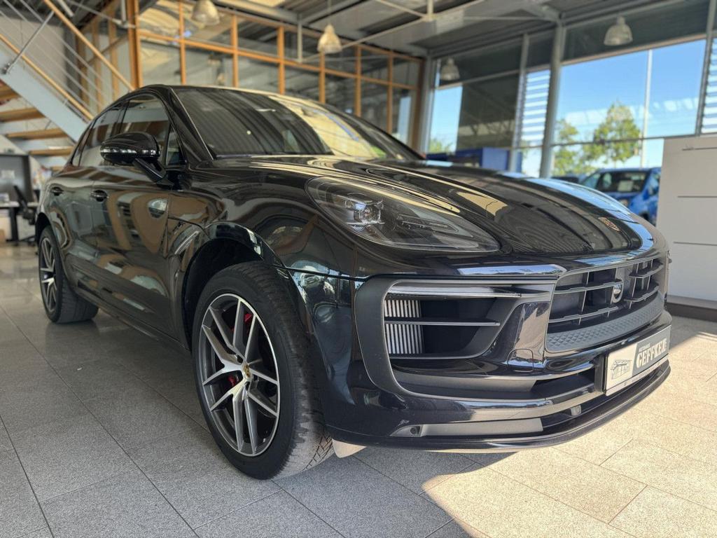 Porsche Macan 2021