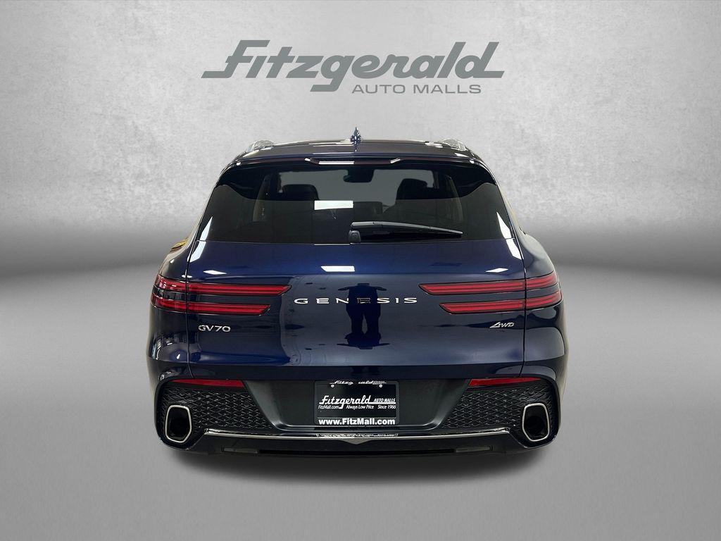 Genesis GV70 2025