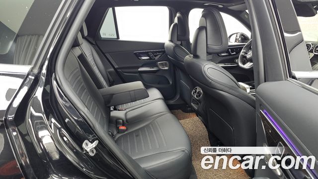Mercedes-Benz GLC 2023