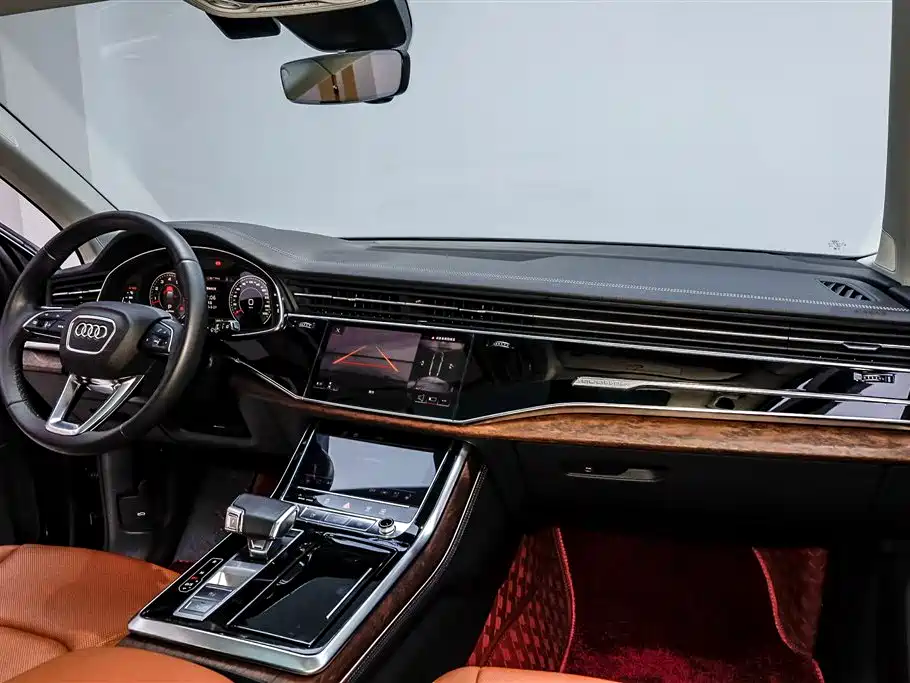 Audi Q7 2024