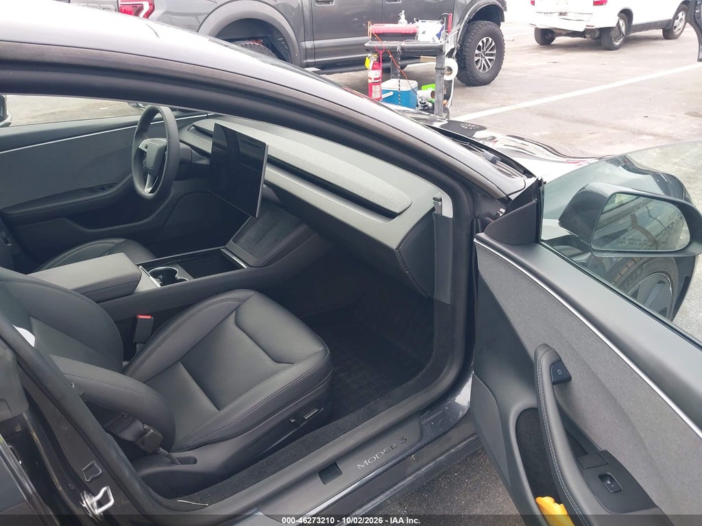 Tesla Model 3 2025