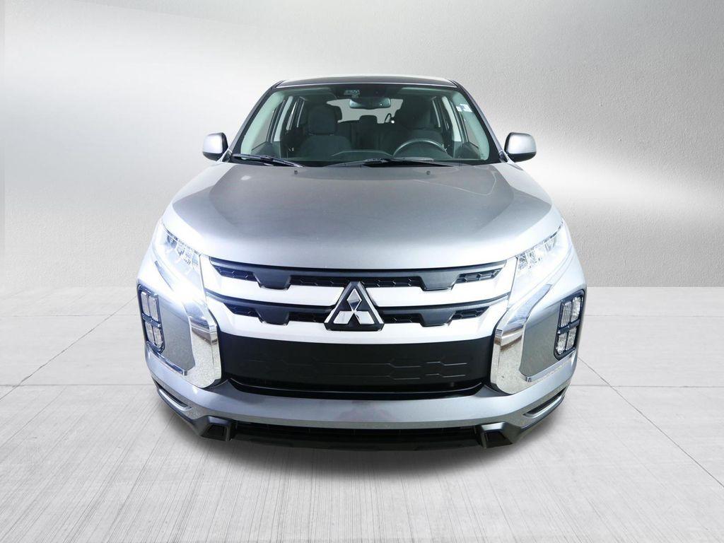 Mitsubishi Outlander Sport 2024