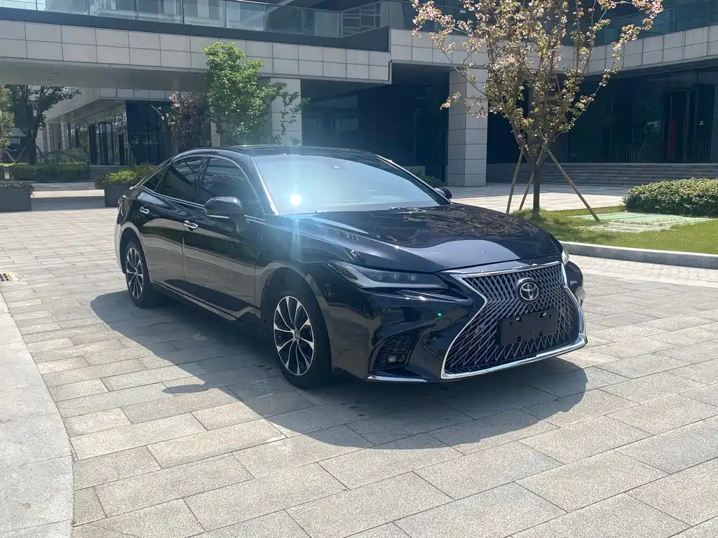 Toyota Avalon 2022