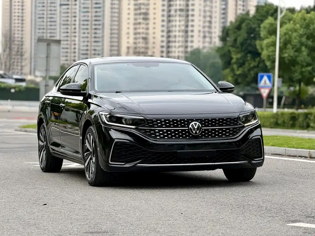Volkswagen Passat 2022