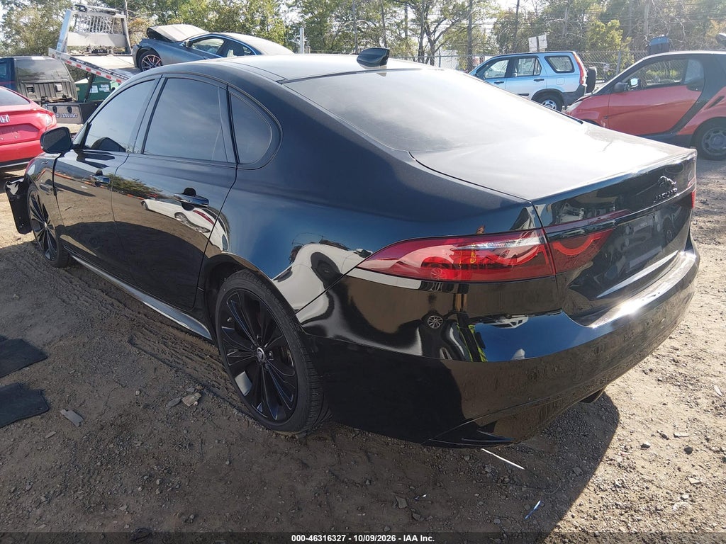 Jaguar XF 2024