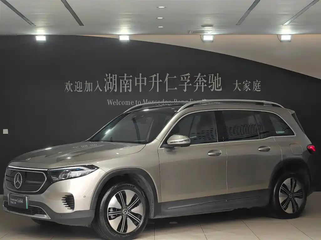 Mercedes-Benz EQB 2023