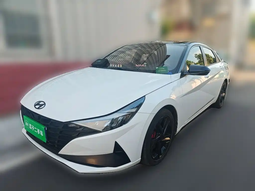 Hyundai Elantra 2023