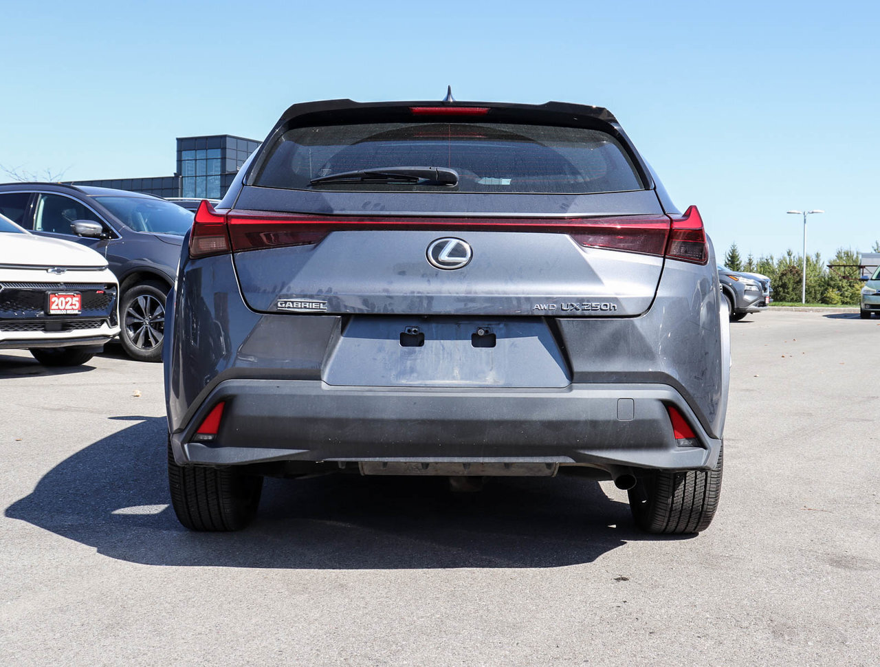 Lexus UX 2024
