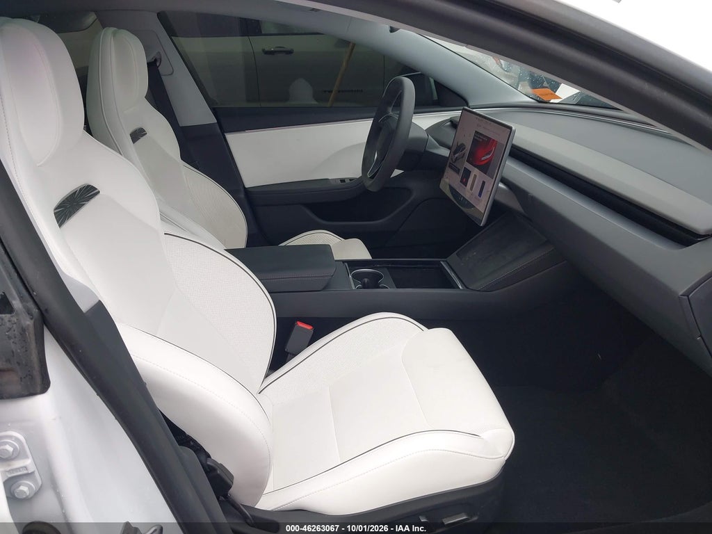 Tesla Model 3 2025